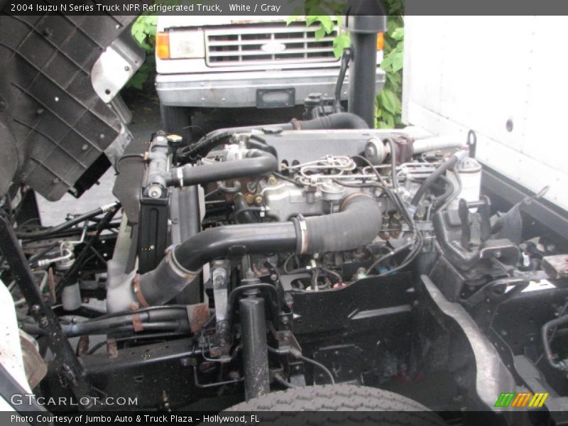  2004 N Series Truck NPR Refrigerated Truck Engine - 5.2 Liter OHC 16-Valve Isuzu Turbo-Diesel 4 Cylinder