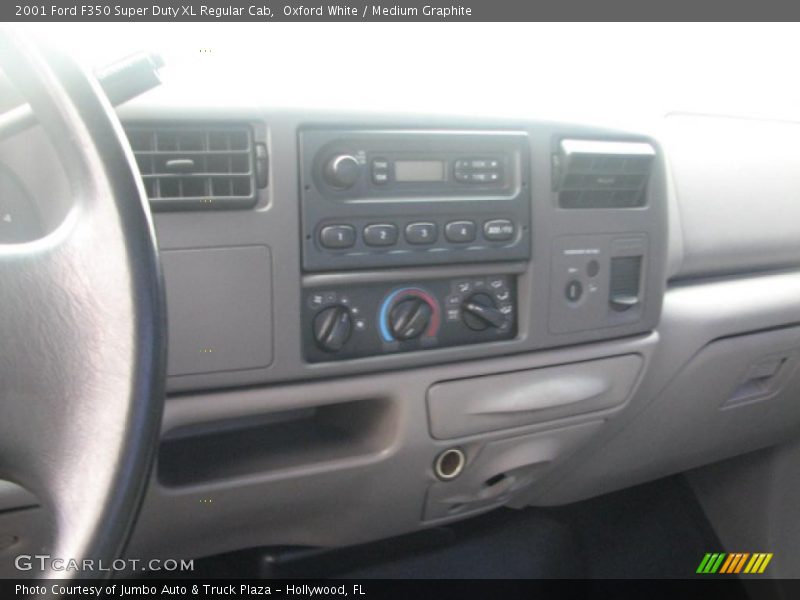 Oxford White / Medium Graphite 2001 Ford F350 Super Duty XL Regular Cab