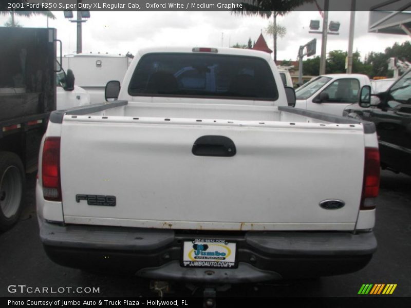 Oxford White / Medium Graphite 2001 Ford F350 Super Duty XL Regular Cab