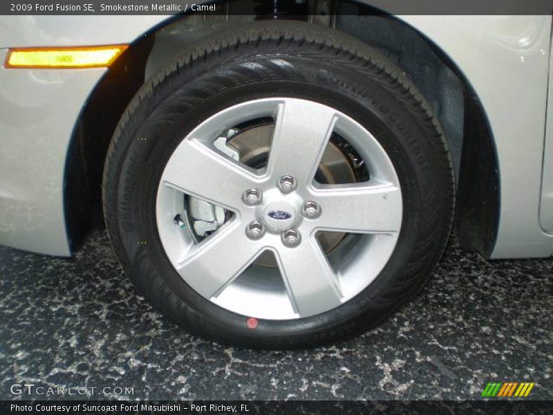Smokestone Metallic / Camel 2009 Ford Fusion SE