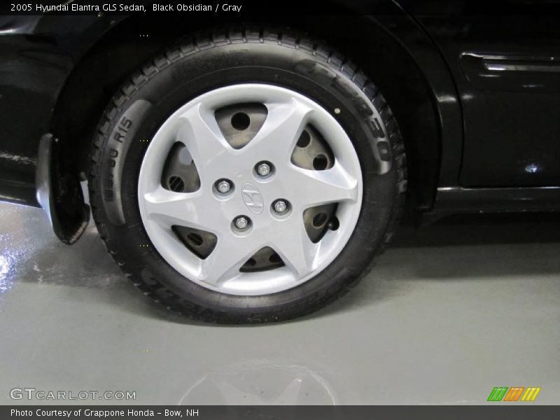 Black Obsidian / Gray 2005 Hyundai Elantra GLS Sedan