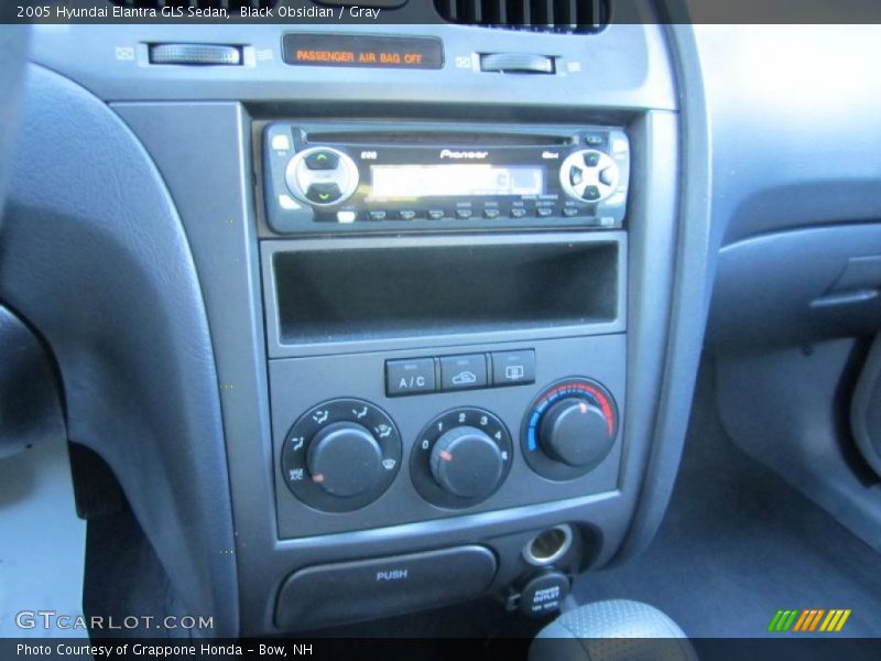 Black Obsidian / Gray 2005 Hyundai Elantra GLS Sedan