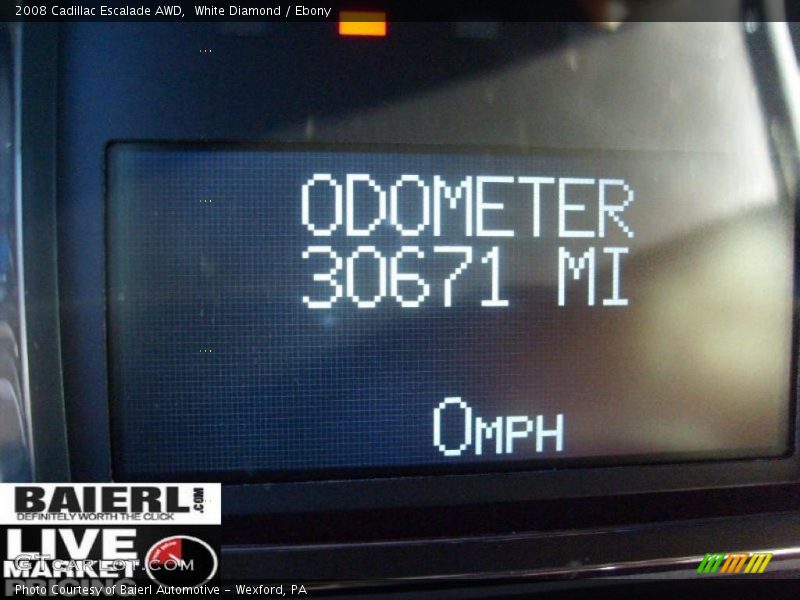 White Diamond / Ebony 2008 Cadillac Escalade AWD