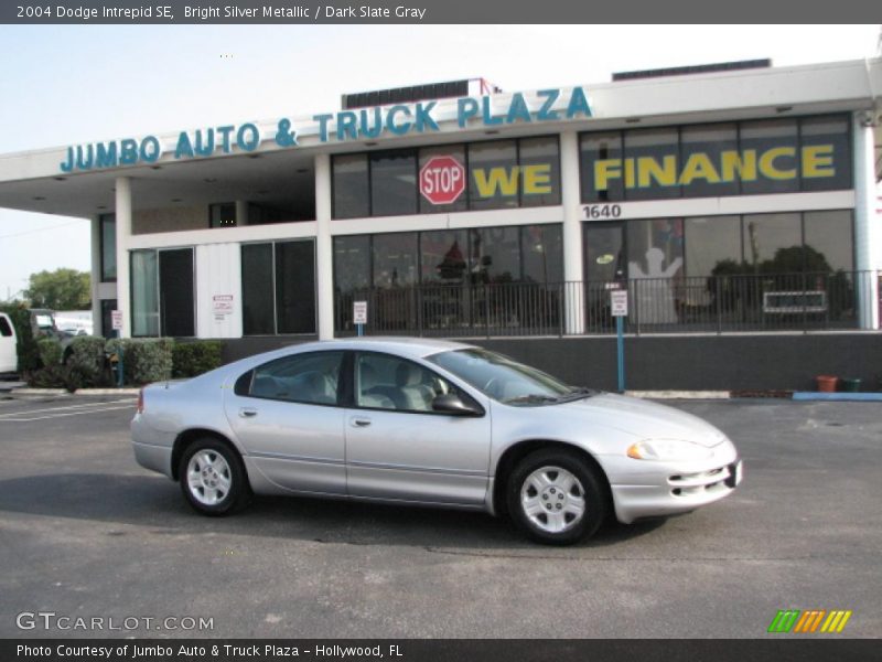 Bright Silver Metallic / Dark Slate Gray 2004 Dodge Intrepid SE