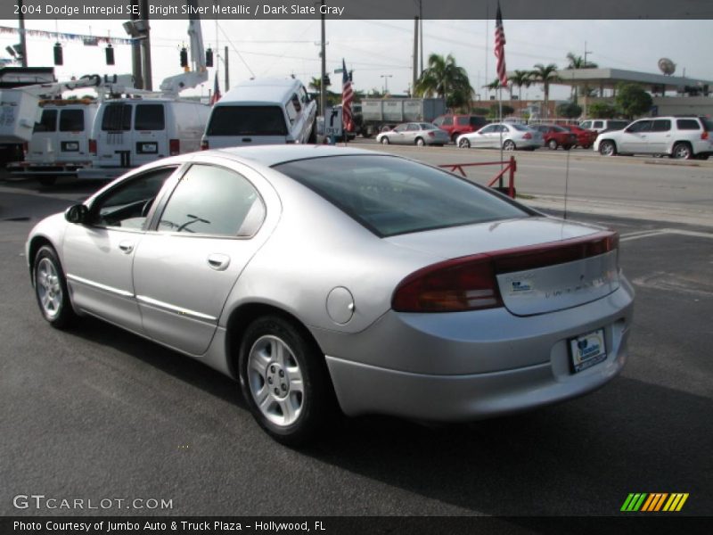  2004 Intrepid SE Bright Silver Metallic