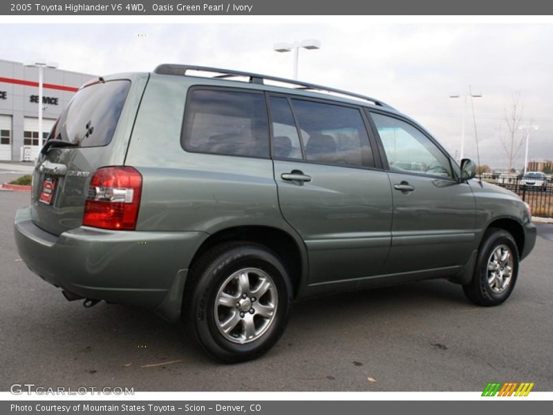 Oasis Green Pearl / Ivory 2005 Toyota Highlander V6 4WD