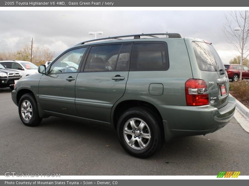 Oasis Green Pearl / Ivory 2005 Toyota Highlander V6 4WD