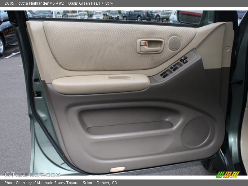 Oasis Green Pearl / Ivory 2005 Toyota Highlander V6 4WD