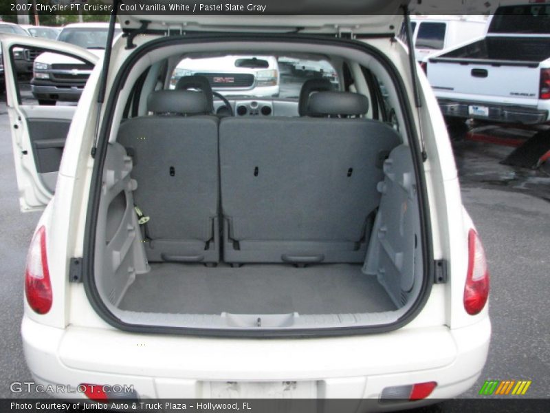 Cool Vanilla White / Pastel Slate Gray 2007 Chrysler PT Cruiser