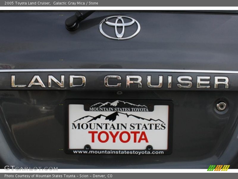 Galactic Gray Mica / Stone 2005 Toyota Land Cruiser