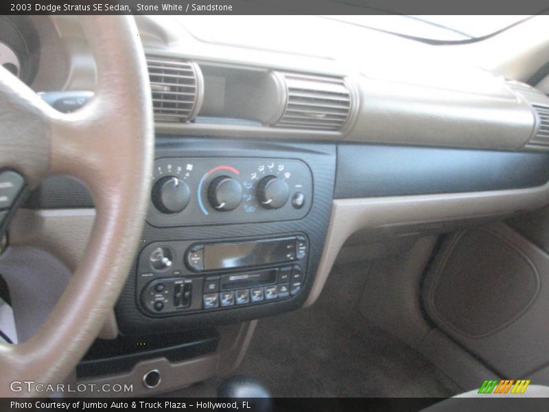 Stone White / Sandstone 2003 Dodge Stratus SE Sedan