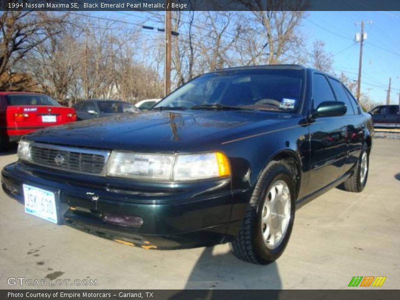 Black Emerald Pearl Metallic / Beige 1994 Nissan Maxima SE