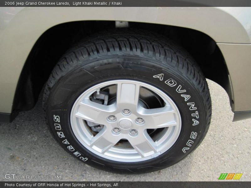 Light Khaki Metallic / Khaki 2006 Jeep Grand Cherokee Laredo