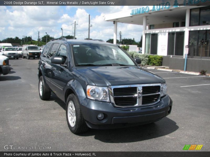 Front 3/4 View of 2008 Durango SLT