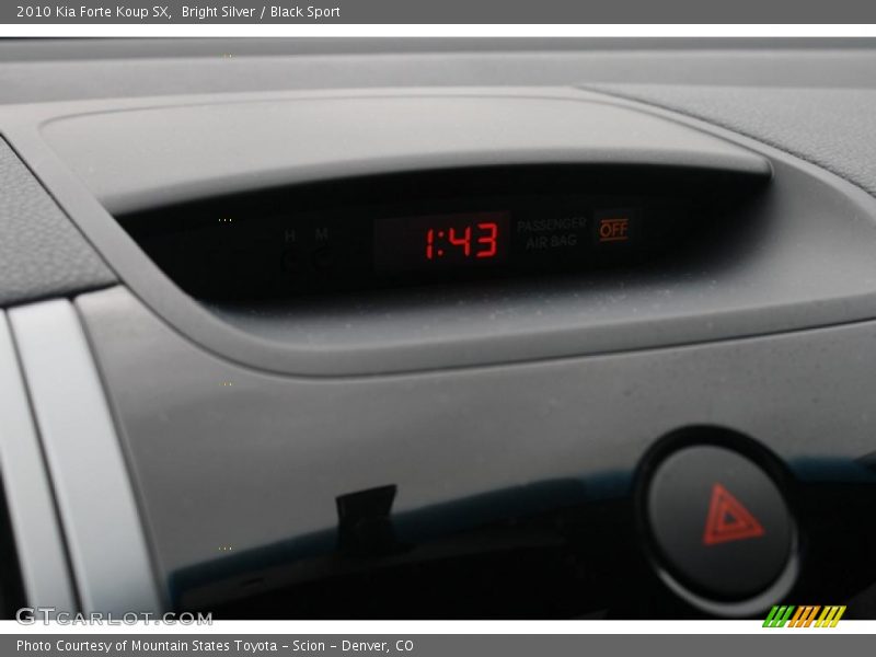 Bright Silver / Black Sport 2010 Kia Forte Koup SX
