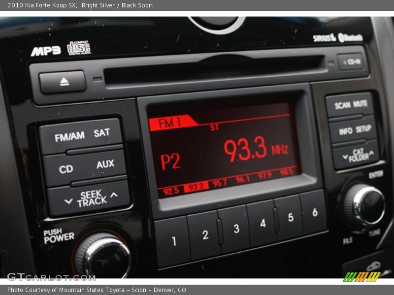 Bright Silver / Black Sport 2010 Kia Forte Koup SX