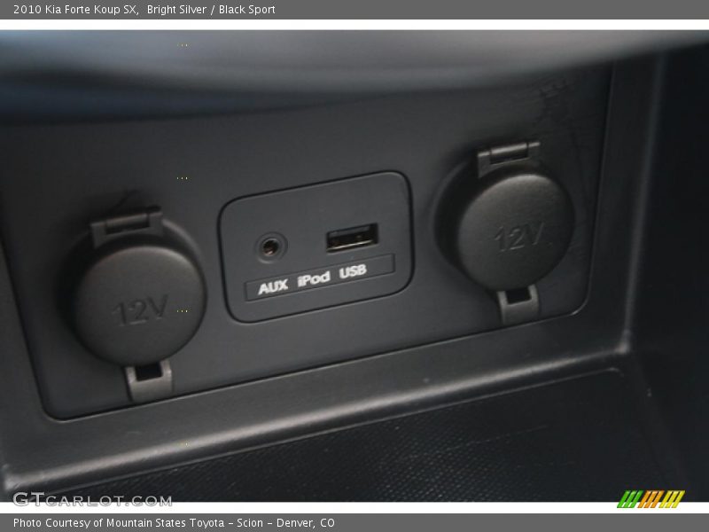 Bright Silver / Black Sport 2010 Kia Forte Koup SX