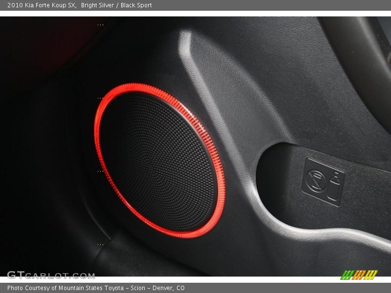 Bright Silver / Black Sport 2010 Kia Forte Koup SX