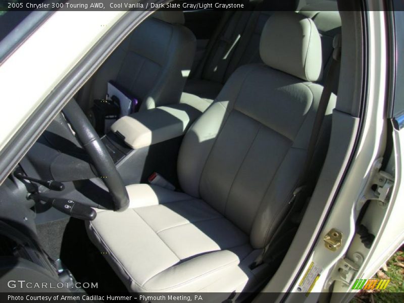 Cool Vanilla / Dark Slate Gray/Light Graystone 2005 Chrysler 300 Touring AWD