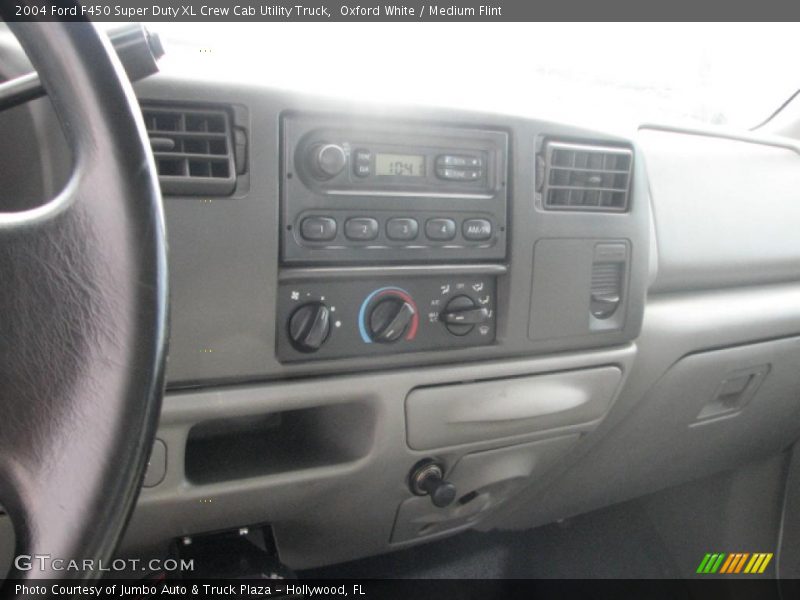 Oxford White / Medium Flint 2004 Ford F450 Super Duty XL Crew Cab Utility Truck