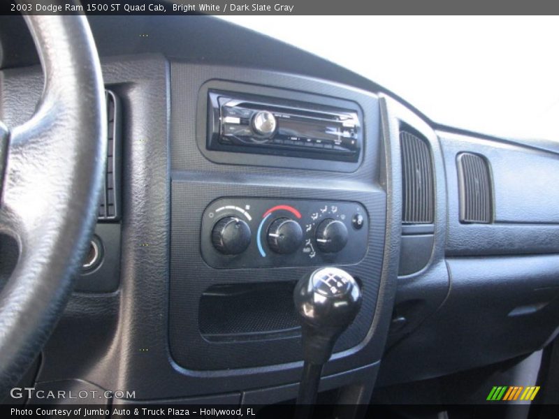 Bright White / Dark Slate Gray 2003 Dodge Ram 1500 ST Quad Cab