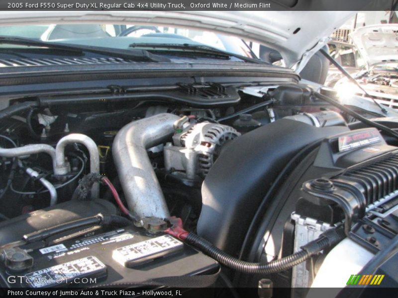Oxford White / Medium Flint 2005 Ford F550 Super Duty XL Regular Cab 4x4 Utility Truck