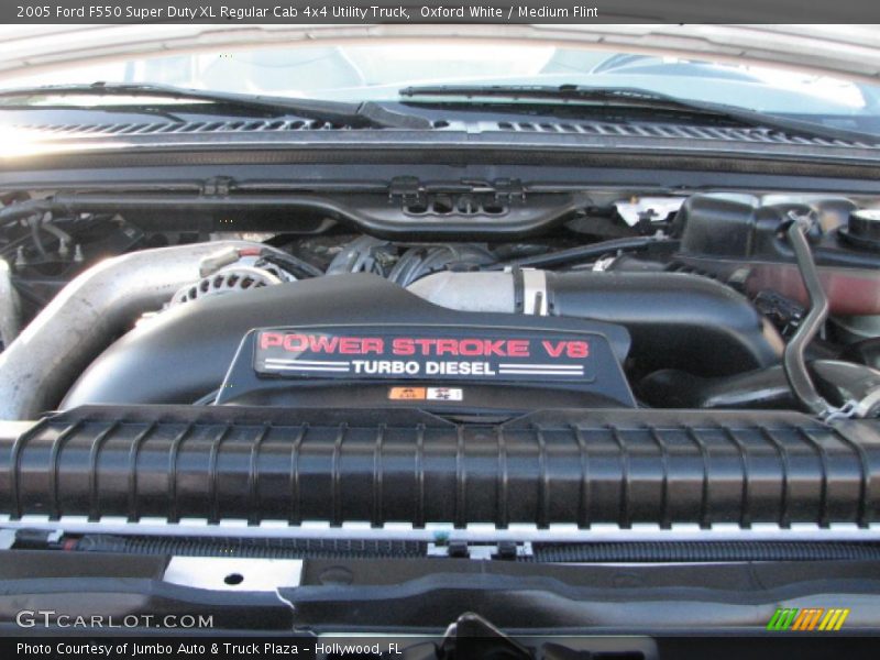 Oxford White / Medium Flint 2005 Ford F550 Super Duty XL Regular Cab 4x4 Utility Truck