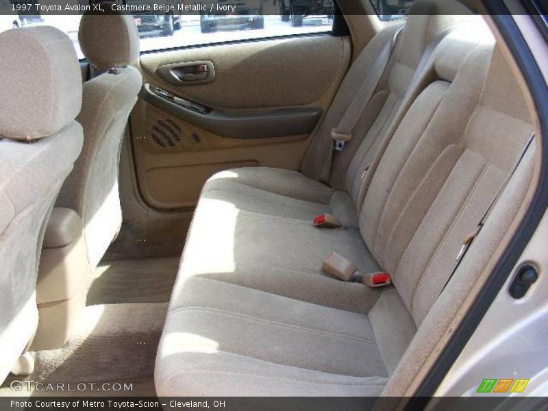 Cashmere Beige Metallic / Ivory 1997 Toyota Avalon XL