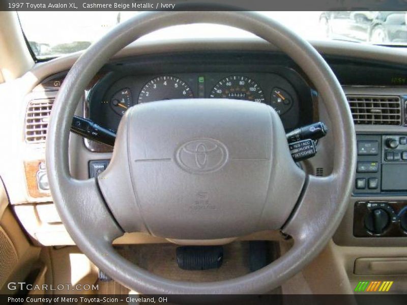 Cashmere Beige Metallic / Ivory 1997 Toyota Avalon XL