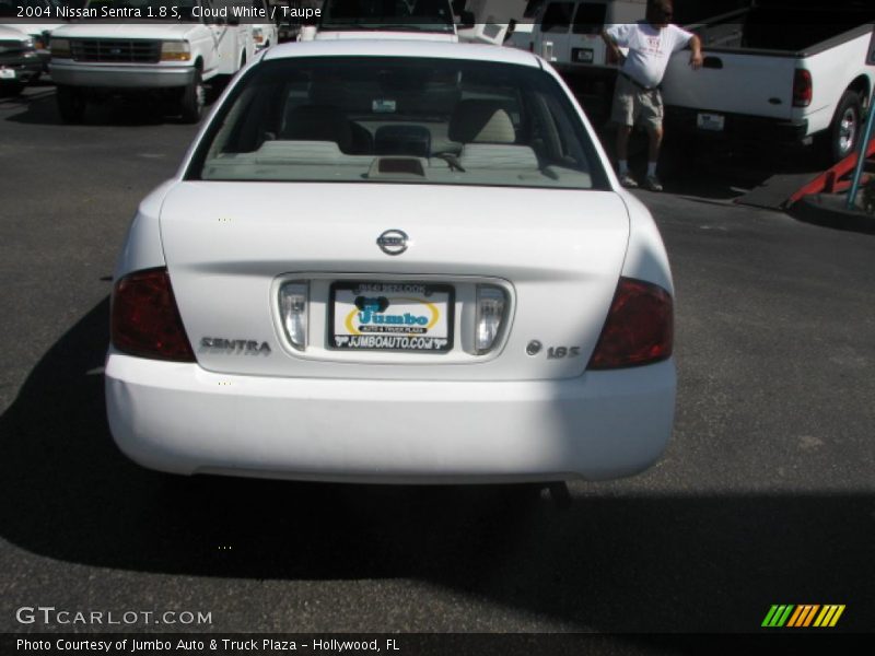 Cloud White / Taupe 2004 Nissan Sentra 1.8 S