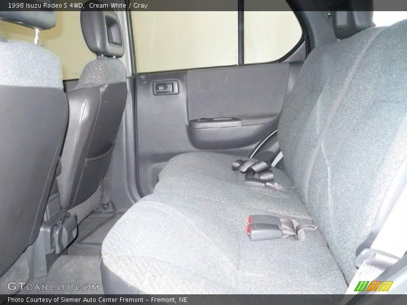 Cream White / Gray 1998 Isuzu Rodeo S 4WD