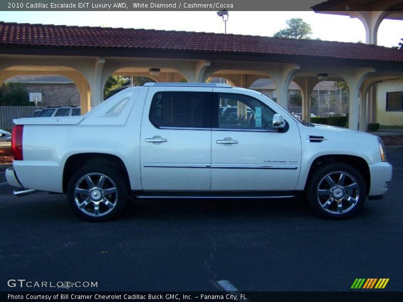 White Diamond / Cashmere/Cocoa 2010 Cadillac Escalade EXT Luxury AWD
