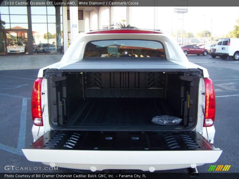 White Diamond / Cashmere/Cocoa 2010 Cadillac Escalade EXT Luxury AWD