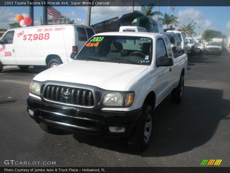 Super White / Charcoal 2003 Toyota Tacoma V6 Xtracab 4x4