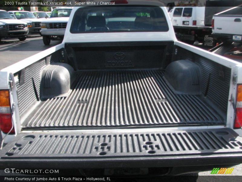 Super White / Charcoal 2003 Toyota Tacoma V6 Xtracab 4x4