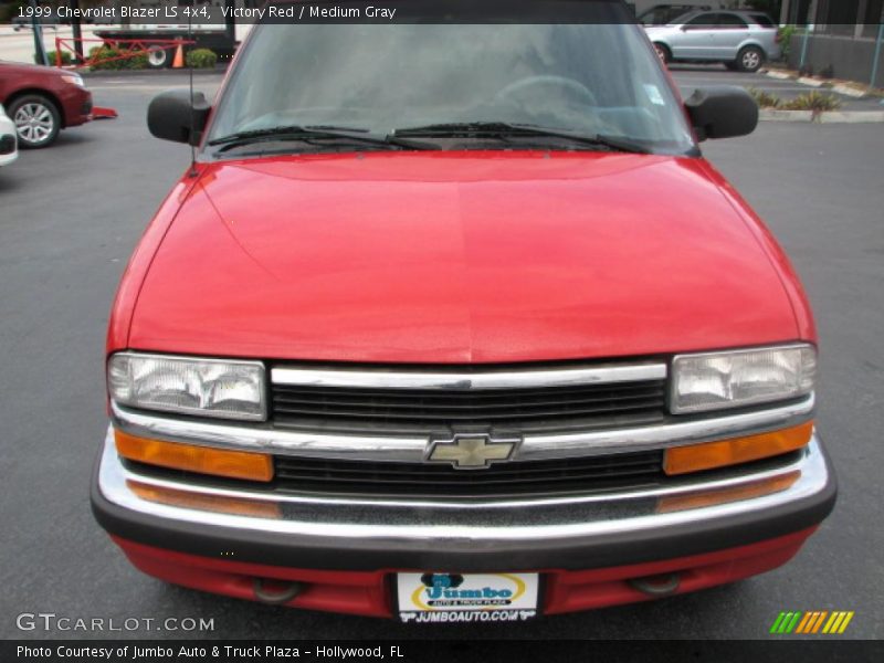 Victory Red / Medium Gray 1999 Chevrolet Blazer LS 4x4