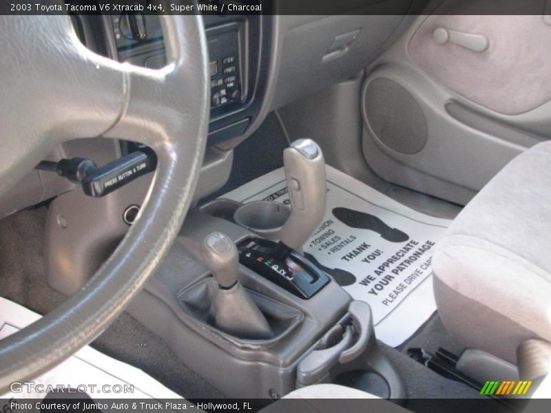 Super White / Charcoal 2003 Toyota Tacoma V6 Xtracab 4x4