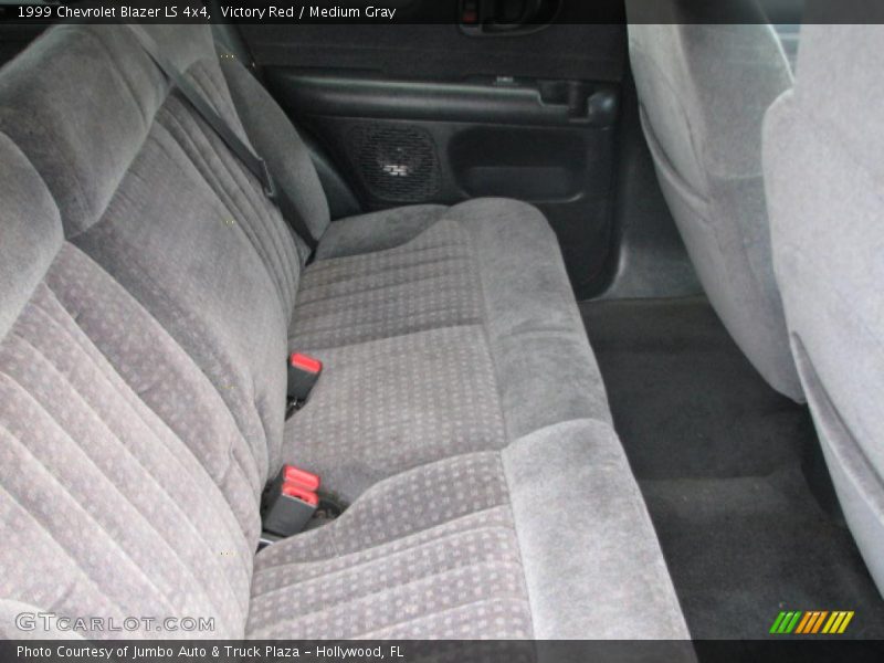 Victory Red / Medium Gray 1999 Chevrolet Blazer LS 4x4