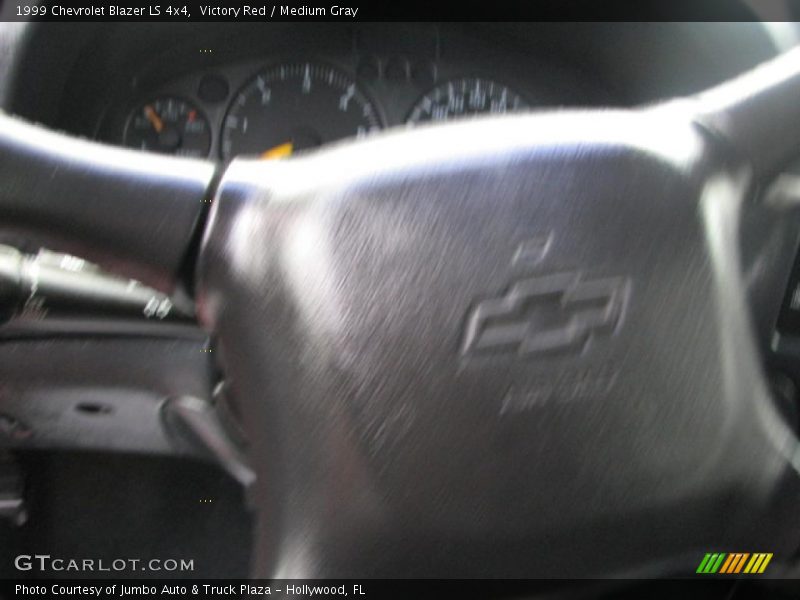 Victory Red / Medium Gray 1999 Chevrolet Blazer LS 4x4