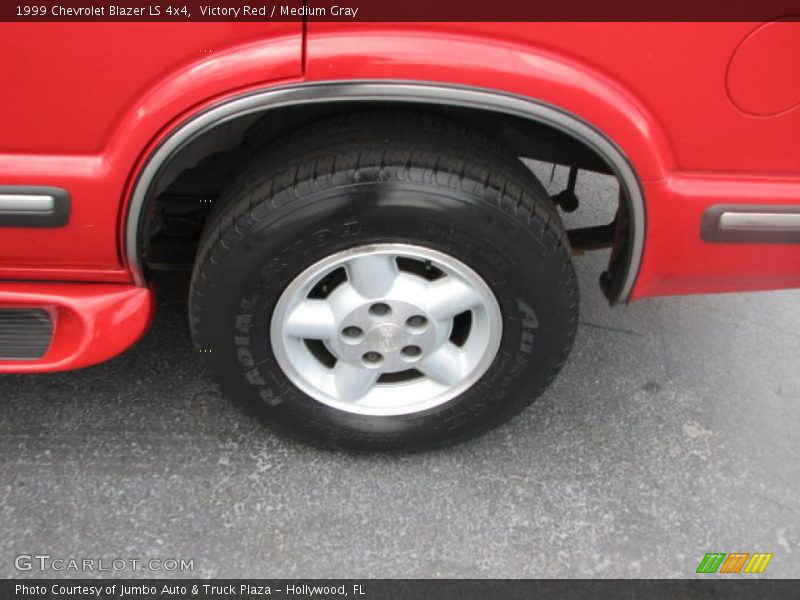 Victory Red / Medium Gray 1999 Chevrolet Blazer LS 4x4