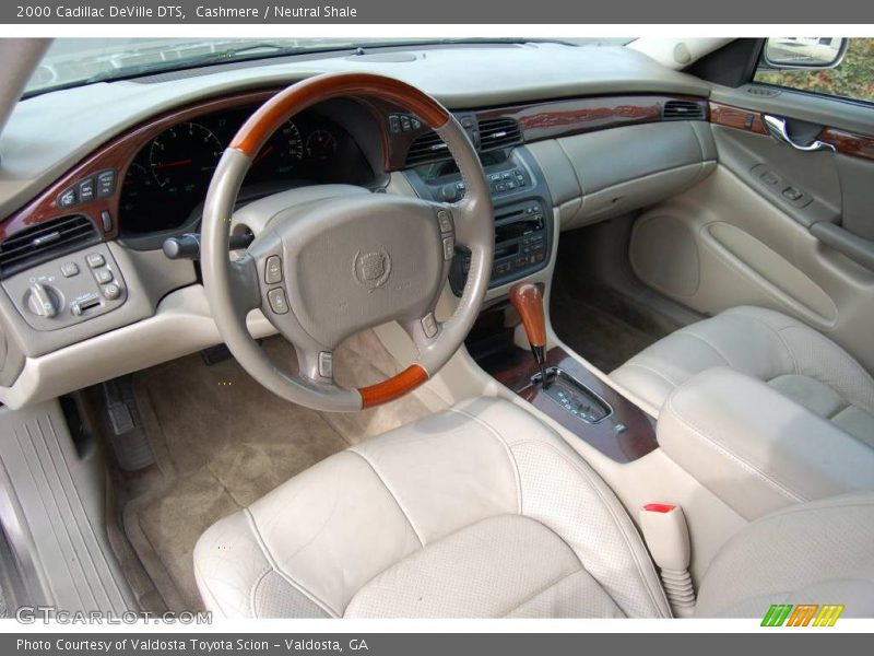 Cashmere / Neutral Shale 2000 Cadillac DeVille DTS