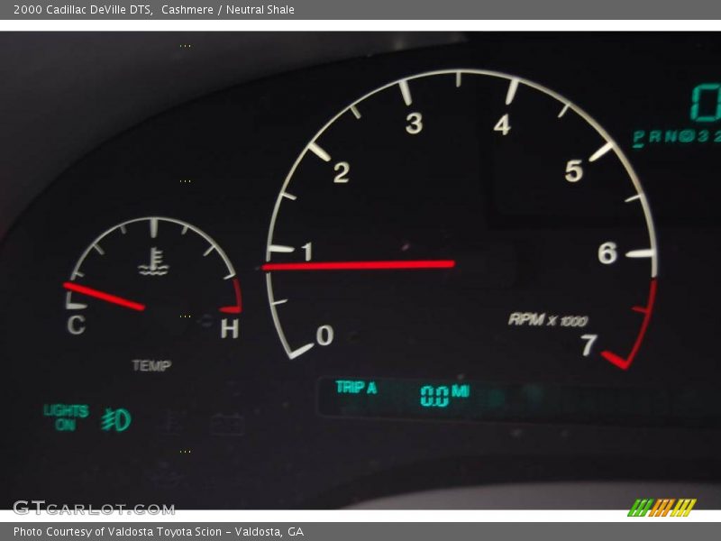 Cashmere / Neutral Shale 2000 Cadillac DeVille DTS