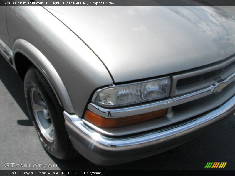 Light Pewter Metallic / Graphite Gray 2000 Chevrolet Blazer LT