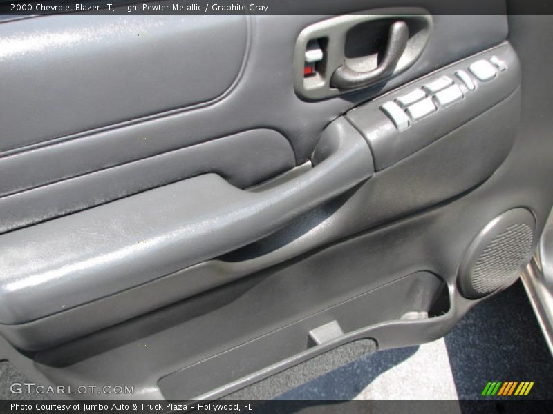 Light Pewter Metallic / Graphite Gray 2000 Chevrolet Blazer LT