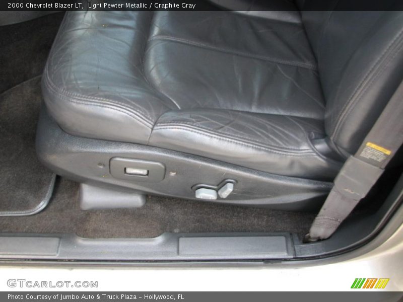 Light Pewter Metallic / Graphite Gray 2000 Chevrolet Blazer LT