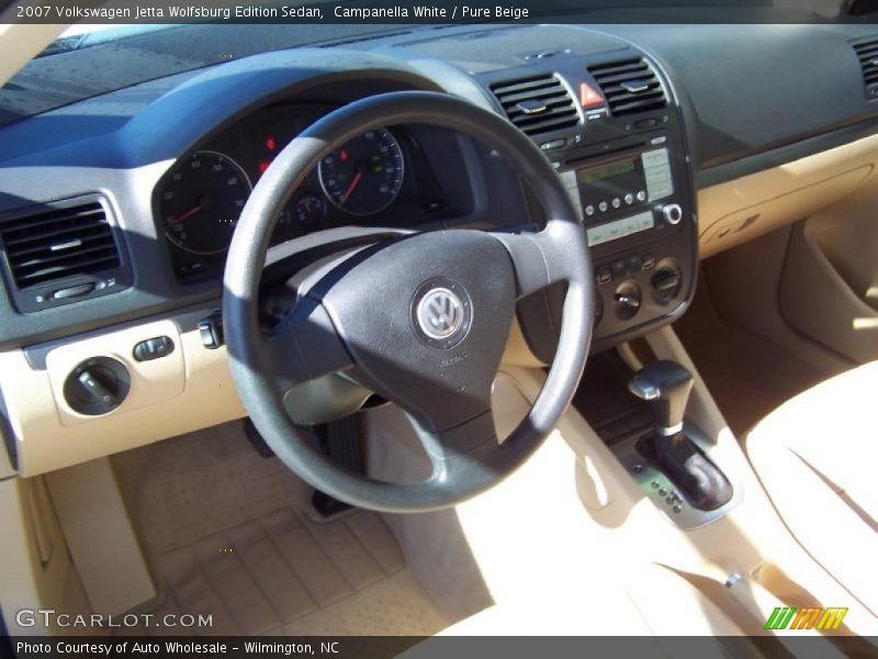 Campanella White / Pure Beige 2007 Volkswagen Jetta Wolfsburg Edition Sedan