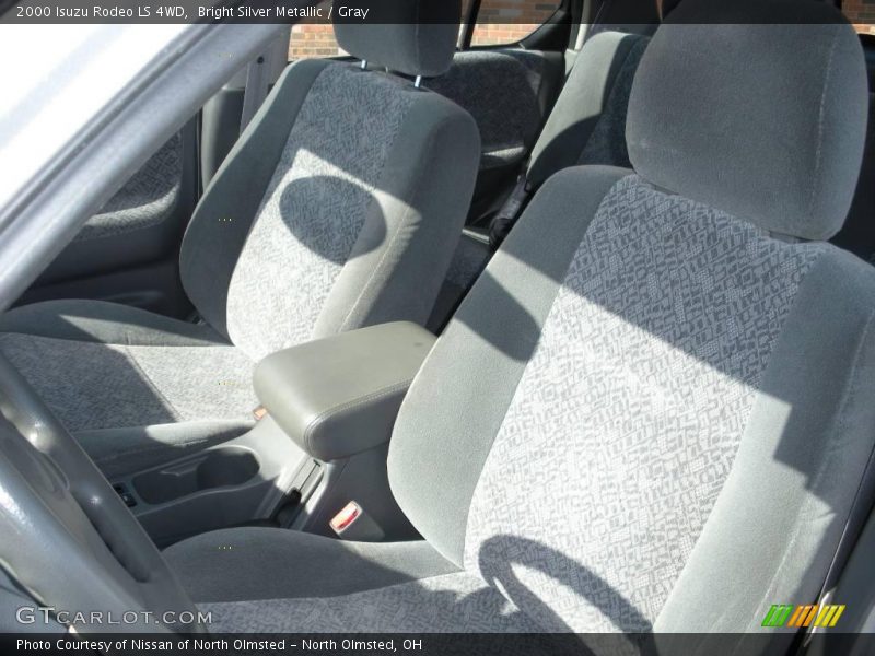 Bright Silver Metallic / Gray 2000 Isuzu Rodeo LS 4WD