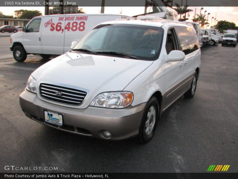 Clear White / Beige 2003 Kia Sedona EX