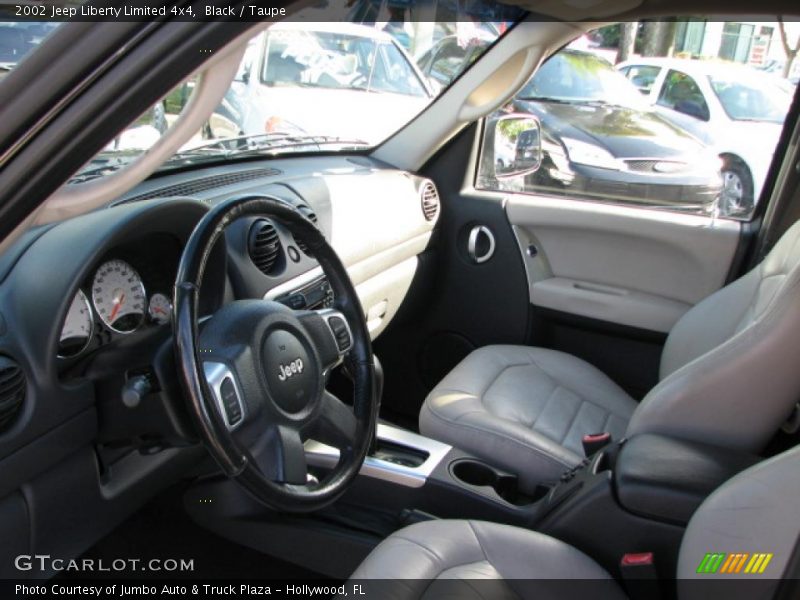 Black / Taupe 2002 Jeep Liberty Limited 4x4