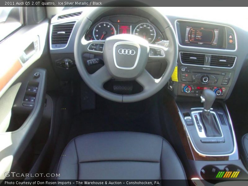 Dashboard of 2011 Q5 2.0T quattro